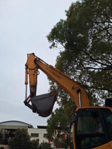 Excavatrice sur pneus Hyundai 210w-9 en état d'origine Caractéristiques des pneus d'origine Pompe à moteur Moteur-Matériel de construction usagé - Product Image 6