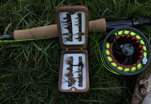 Boîte de pêche à la mouche en <span class=keywords><strong>bois</strong></span> avec cadeau d'aspiration magnétique pour les passionnés d'artisanat en <span class=keywords><strong>bois</strong></span> artisanal et de panneaux muraux - Product Image 3