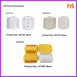 Piques réfléchissantes double face en plastique de 3 m, directement de l'usine, <span class=keywords><strong>pour</strong></span> marquage routier surélevé, signalisation routière, indice de protection IP06 - Product Image 3
