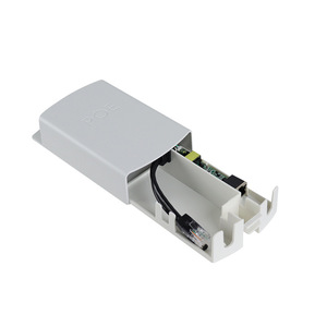โมดูลจ่ายไฟ PoE Splitter 48V ถึง 12V การส่งข้อมูล 100Mbps พร้อมระบบแยกสัญญาณสำหรับอุปกรณ์อีเธอร์เน็ต - Product Image 1