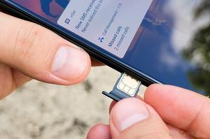 Version américaine débloquée en usine pour 5 6-inch OLED 90Hz 8 Go de RAM 128 Go de stockage Double caméra IP68 Étanche 5G - Product Image 6