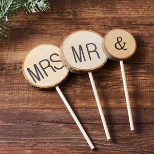 Ensemble de décorations de gâteau de mariage rustique de qualité supérieure 3 pièces Mr Mrs avec écorce Décoration de mariage en bois de qualité supérieure Fournitures de fête promotionnelles - Product Image 5
