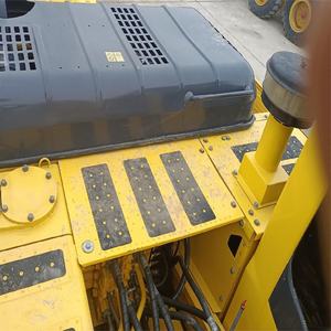 Proyector de construcción Komatsu PC200 PC210 PC240 usado en buen estado a la venta en Stock - Product Image 4