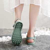 Sandales plates pour femmes, mode décontractée, polyvalentes, à bout fermé, style romain, couleur unie, tige en PVC