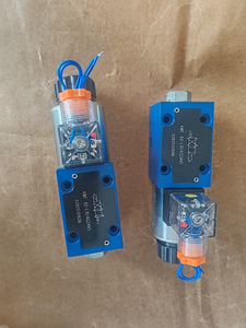 Vanne de commande directionnelle hydraulique 4WE 4WE6 4WE6J6X/EG24BN9K4M 4WE6D61/OFCG24N9K4 4WE10J33/CG24N9K4 4WE6X-L10/A024NS - Product Image 1