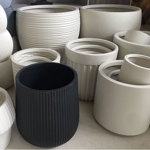 Grand <span class=keywords><strong>pot</strong></span> en <span class=keywords><strong>plastique</strong></span> innovant, vase sphérique pour les magasins <span class=keywords><strong>de</strong></span> décoration intérieure <span class=keywords><strong>de</strong></span> luxe, grand centre <span class=keywords><strong>de</strong></span> présentation botanique - Product Image 2