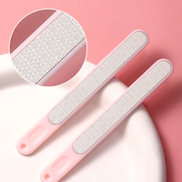 Ensemble de manucure rose professionnel avec coupe-ongles, coupe-cuticules et outil pour éliminer les peaux mortes, kit d'outils de pédicure, ensemble de soin des ongles