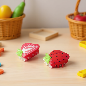 Mini pinces à cheveux fraise et carotte 5,5 cm pour enfants et filles - Product Image 3