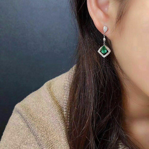 Orecchini Pendenti Geometrici a Goccia d'Acqua con Zirconi e Nappine, Eleganti Gioielli da Donna per Uso Quotidiano e Feste, Idea Regalo - Product Image 3