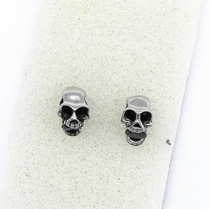 yunnique <b>Stud</b> <b>Earrings</b> Skull Shape Titanium Steel <b>Black</b> And White Bezel Setting Fashion Jewelry For Men And Women - Product Image 2