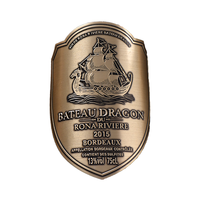 Étiquette de vin métallique personnalisée en feuille d'aluminium dorée 3D avec logo en relief et en creux