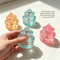 Jouet anti-stress transparent en TPR en forme de gâteau de Noël du Père Noël, jouet sensoriel mini gâteau extensible lent, cadeau de Noël