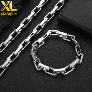 Parure de bijoux étanche en acier inoxydable avec bracelet épais en bambou et clips, boucles d'oreilles épaisses style hip-hop et collier – Cadeau idéal - Product Image 6