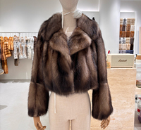 Manteau court en fourrure de vison pour femme, style élégant et noble, vêtement d'extérieur de luxe en véritable fourrure de vison avec dégradé de couleurs naturel