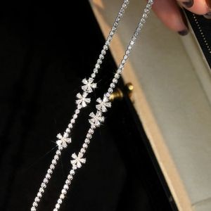 Xinfly Real 18k White Gold AU750 1.65ct Diamond <b>Flower</b> Engagement <b>Bracelet</b> - Product Image 3