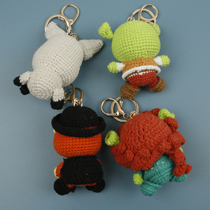 Poupée mascotte princesse au crochet aux cheveux rouges pour les étudiants, cadeau de rentrée scolaire, accessoire de bureau mignon, porte-clés de voiture esthétique fait main - Product Image 3