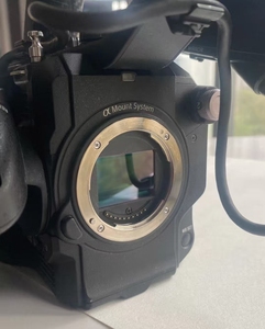 Videocamera Sony PXW-FS5 Usata Originale con Kit Obiettivo 18-105mm F/4 G OSS e Registrazione Video 4K - Product Image 6