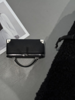 Sac à main structuré en cuir de grain de cerf avec coins métalliques, mini sac de toilette, vente en gros, approvisionnement en vrac
