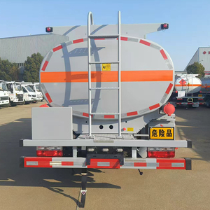 Camión Cisterna de Combustible Manual DONGFENG 4X2 con Tracción en las 4 Ruedas, Nuevo, de Acero, Capacidad de 15001-30000L (Incluye 5000L), Motor Diésel, Almacenamiento de Aceite - Product Image 5