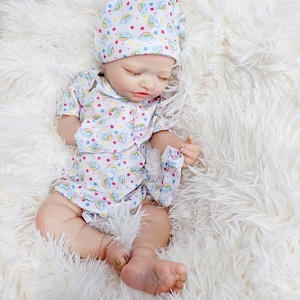 Venta al por mayor lindo 18 pulgadas realista inocente y encantador dormir suave ponderado realista Reborn niño recién nacido - Product Image 5