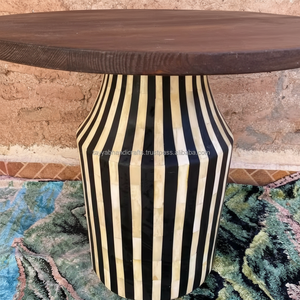 Mesa de Centro para Exteriores con Base de Latón, Estilo Moderno para Sala de Estar, Restaurante, Muebles de Diseño de Lujo, Artesanía Tayyab - Product Image 1