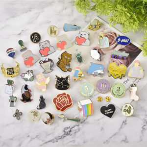 Pins <span class=keywords><strong>de</strong></span> Esmalte <span class=keywords><strong>de</strong></span> Dibujos Animados <span class=keywords><strong>Baratos</strong></span> al por Mayor para Ropa, Diseño <span class=keywords><strong>de</strong></span> Mochila, Pin <span class=keywords><strong>de</strong></span> Solapa en Blanco, Insignias con Broche <span class=keywords><strong>de</strong></span> Mariposa, Insignia Premium - Product Image 1