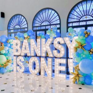 Échantillon personnalisé de 4 pieds, lettres <span class=keywords><strong>d</strong></span>'amour, vente en gros, étiquette de mariage géant, signe en acier poncé, grande lettre - Product Image 1