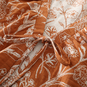 Nuovo stile cinese da donna in puro cotone doppio strato di garza floreale in tre pezzi Set di <span class=keywords><strong>pigiami</strong></span> sottili Cropped pantaloni per la primavera - Product Image 5