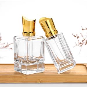 Flacons de parfum en verre transparent avec bouchon pompe en aluminium doré à sertir, 30 ml, 50 ml, 100 ml, flacons en verre avec pulvérisateur à pompe en aluminium - Product Image 2