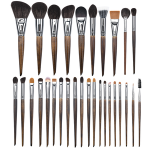 Juego de 24 brochas de maquillaje de pelo de caballo de cabra profesional, 24 piezas, brochas de sombra de ojos negras con bolsa de PU para delineador de cara y labios - Product Image 3