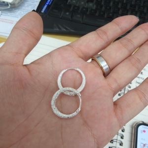 Boucles d'oreilles créoles classiques en argent sterling 925, plaquées or blanc 14 carats, cadeau pour femme - Product Image 2