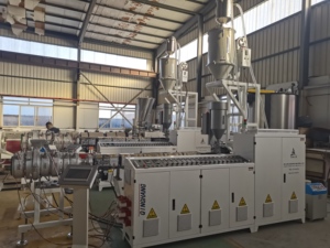 Machine <span class=keywords><strong>de</strong></span> fabrication <span class=keywords><strong>de</strong></span> tuyaux en PEHD/PEBD à vis simple, ligne <span class=keywords><strong>de</strong></span> production complète pour les tuyaux d'alimentation en eau/gaz, granulation <span class=keywords><strong>de</strong></span> fils et <span class=keywords><strong>de</strong></span> plaques - Product Image 2