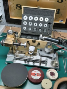 Machine de polissage et de meulage intégrée de haute qualité pour outils de montre en métal, marque <span class=keywords><strong>WG</strong></span>, pour le raffermissement des fonds de boîtier et des bracelets métalliques faits à la main - Product Image 6