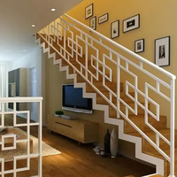 Garde-corps d'escalier intérieur moderne en fer forgé sur mesure, simple, pour grenier, balcon, villa, couloirs et clôtures intérieures