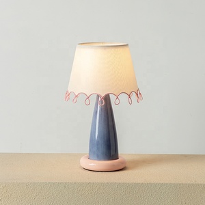 <span class=keywords><strong>Lampada</strong></span> da Tavolo Stile Crema Pastello LOOP con Blocchi di Colore, Luce d'Ambiente Carina e Femminile in Stile Nordico per Comodino - Product Image 2