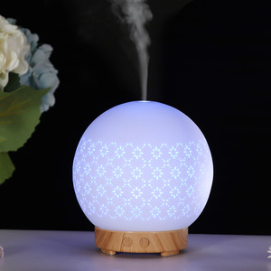 Diffuseur d'arômes en céramique Nagomi 0,5 L avec lumière LED, humidificateur à brume froide pour la maison et le bureau, avec minuterie de 2 à 8 heures et faible niveau sonore - Product Image 4