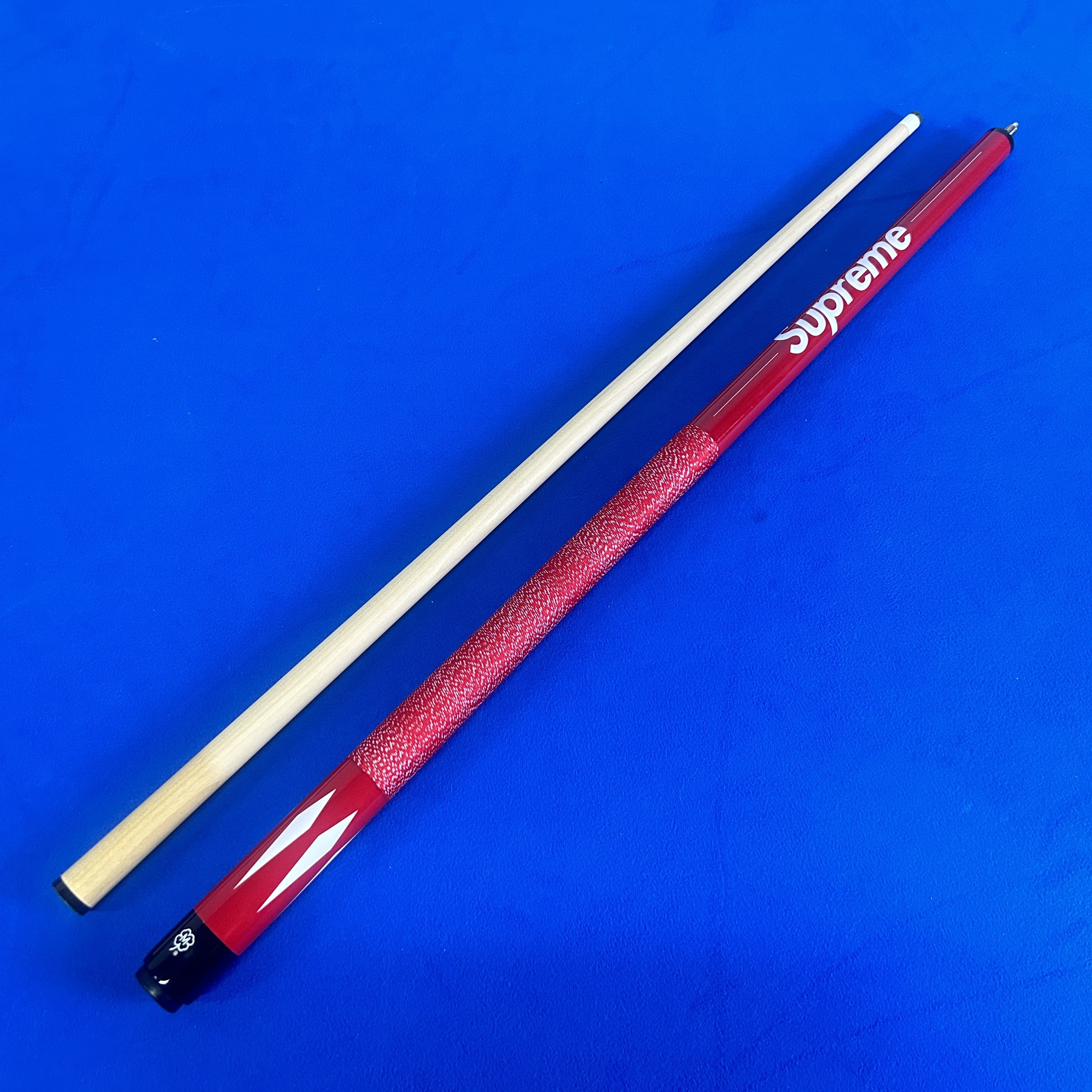 チャイニーズレッドビリヤードキュー1/2スプリットファッション赤い