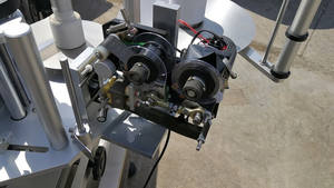 เครื่องติดฉลากแสตมป์<span class=keywords><strong>ภาษี</strong></span>เครื่องติดฉลากขวดหูแท็ก Ap362เครื่องติดฉลากสำหรับขวดวอดก้า - Product Image 5