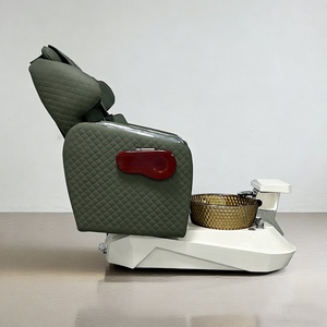 Sillón de Pedicura de Cuero Verde de Lujo con Masaje y Bañera Dorada para Pies para Salón de Uñas y Spa - Product Image 4