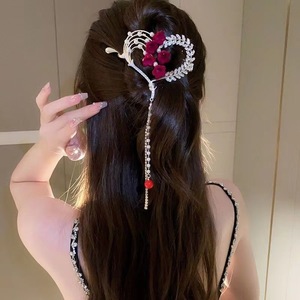 16 Styles Red Flocking <strong>Flower</strong> Diamond Butterfly Pearl Tassel <strong>Hair</strong> Clip Metal Pearl Rhinestone <strong>Claw</strong> Clip <strong>Hair</strong> <strong>Claws</strong> for Women