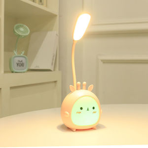 Lámpara de Escritorio LED con Diseño de Ciervo de Dibujos Animados, Control Táctil, Alimentada por Batería DC, Cuerpo de Plástico Rosa, para Habitación Infantil, Estudio, Luz Nocturna - Product Image 4