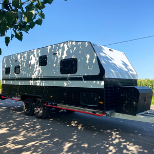 Camper e Roulotte di Lusso Multifunzionali per Esperienze Familiari di Viaggio su Strada - Product Image 1