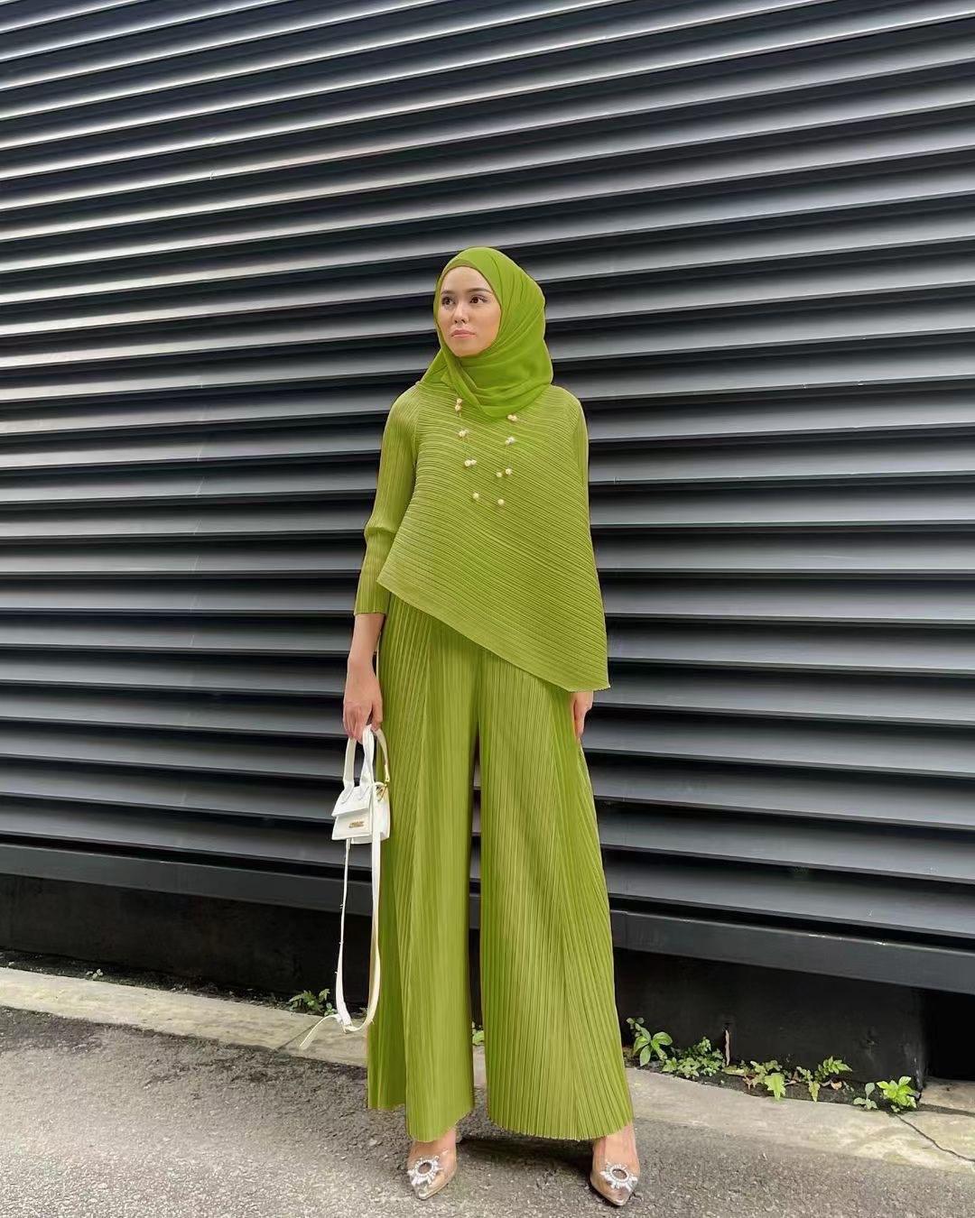 สีเขียว