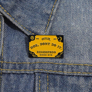 Halloween-Horror Ouija-Magie Brosche, Individuelles Mysteriöses Gothic Alphabet-Abzeichen aus Legierung im Gussverfahren für Rucksack und Kleidung - Product Image 4