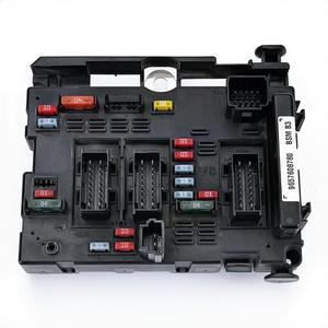 Caja de Fusibles y Relés 9657608780 BSM B3 en Stock para Citroën C3 C5 C8 Xsara Picasso Peugeot 206 207 307 406 807 - Product Image 1