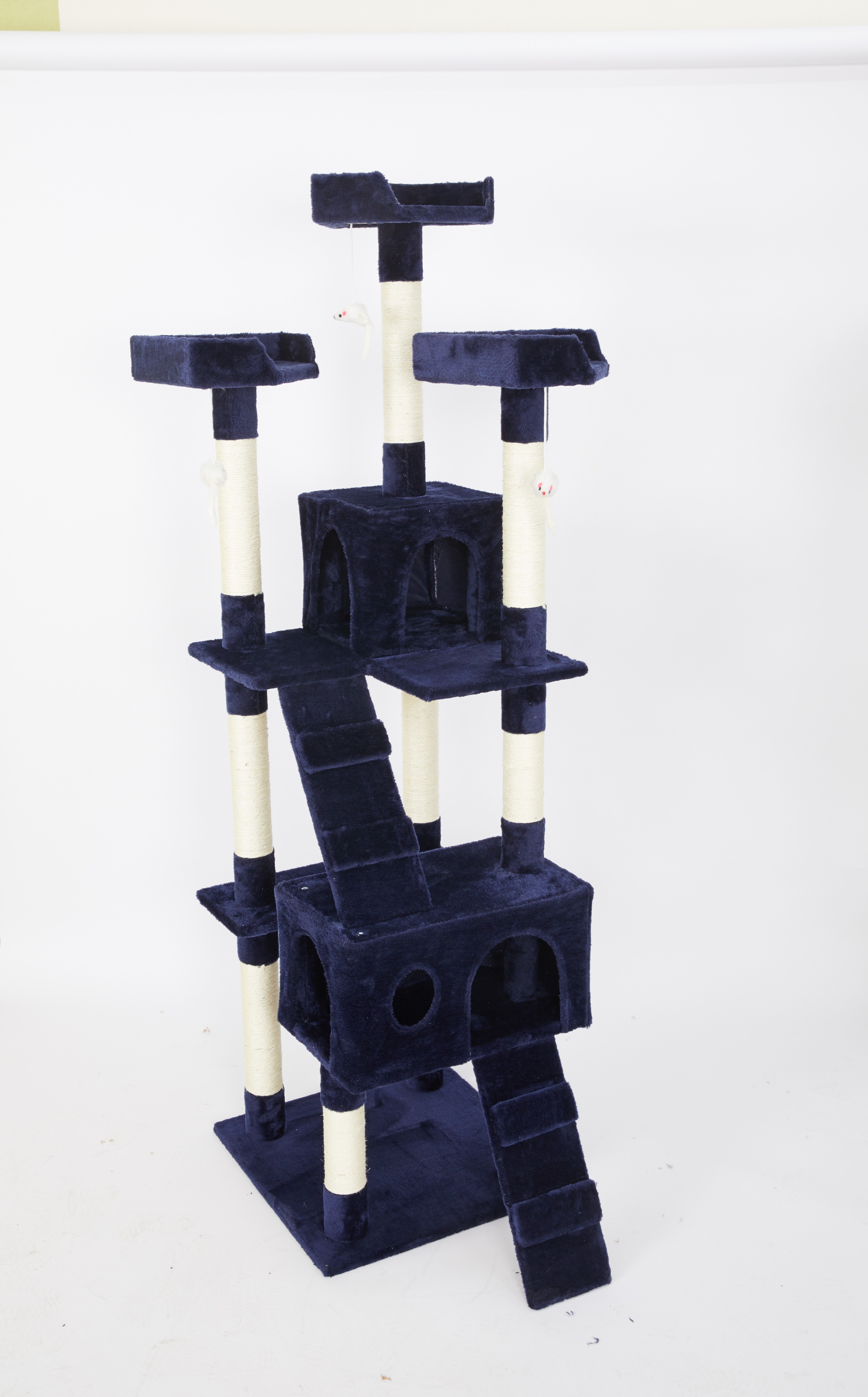 Azul oscuro