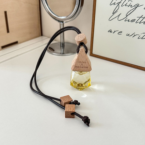 Deodorante per Auto Personalizzato con Logo, Confezione Profumata, Coperchio in Legno, Diffusore di Profumo per Auto in Vetro Tagliato a Diamante - Product Image 2