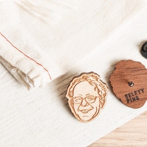 Nuevo Pin Personalizado de Madera Esmaltada, Diseño 2D/3D, Lindo, con Forma de Corazón, Redondo, Cuadrado, Estrella, Suave o Rígido, para Solapa - Product Image 6