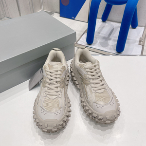 Chaussures de sport basses en cuir de luxe sur mesure pour hommes, baskets décontractées à semelle en caoutchouc - Product Image 2