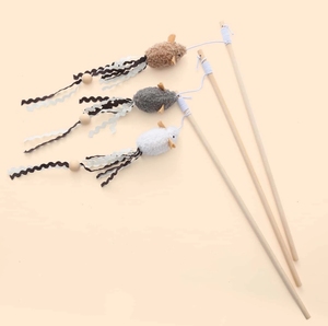 China Factory Nuevo diseño Cat Stick Toy 1PC Color aleatorio Divertido Ratón en forma de Teaser Play Wand para gatos hecho de esponja de plumas - Product Image 3